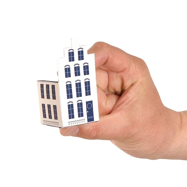 Maison miniature de canal - image 6